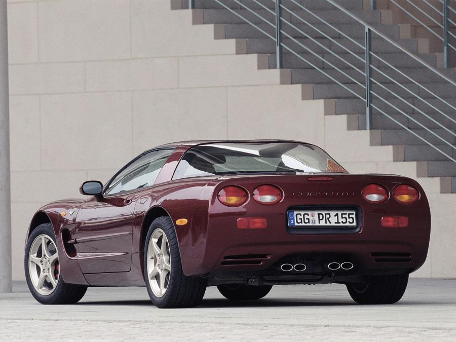  Chevrolet Corvette H 2000 года  (фото 8 из 10)